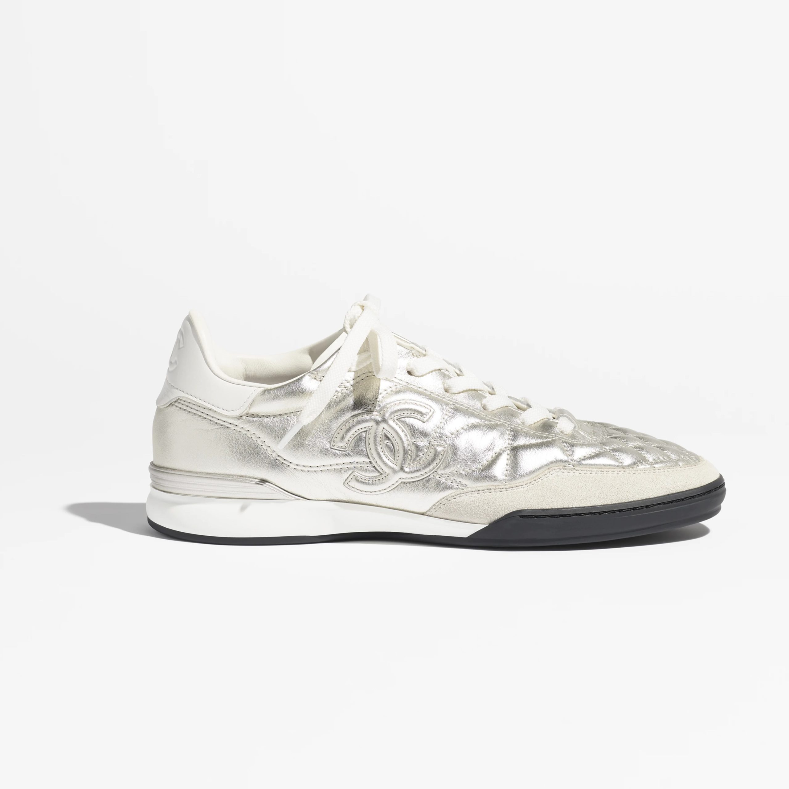 [CC] SNEAKERS, LAMINATED CALFSKIN, CALFSKIN & SUEDE CALFSKIN – SILVER & WHITE